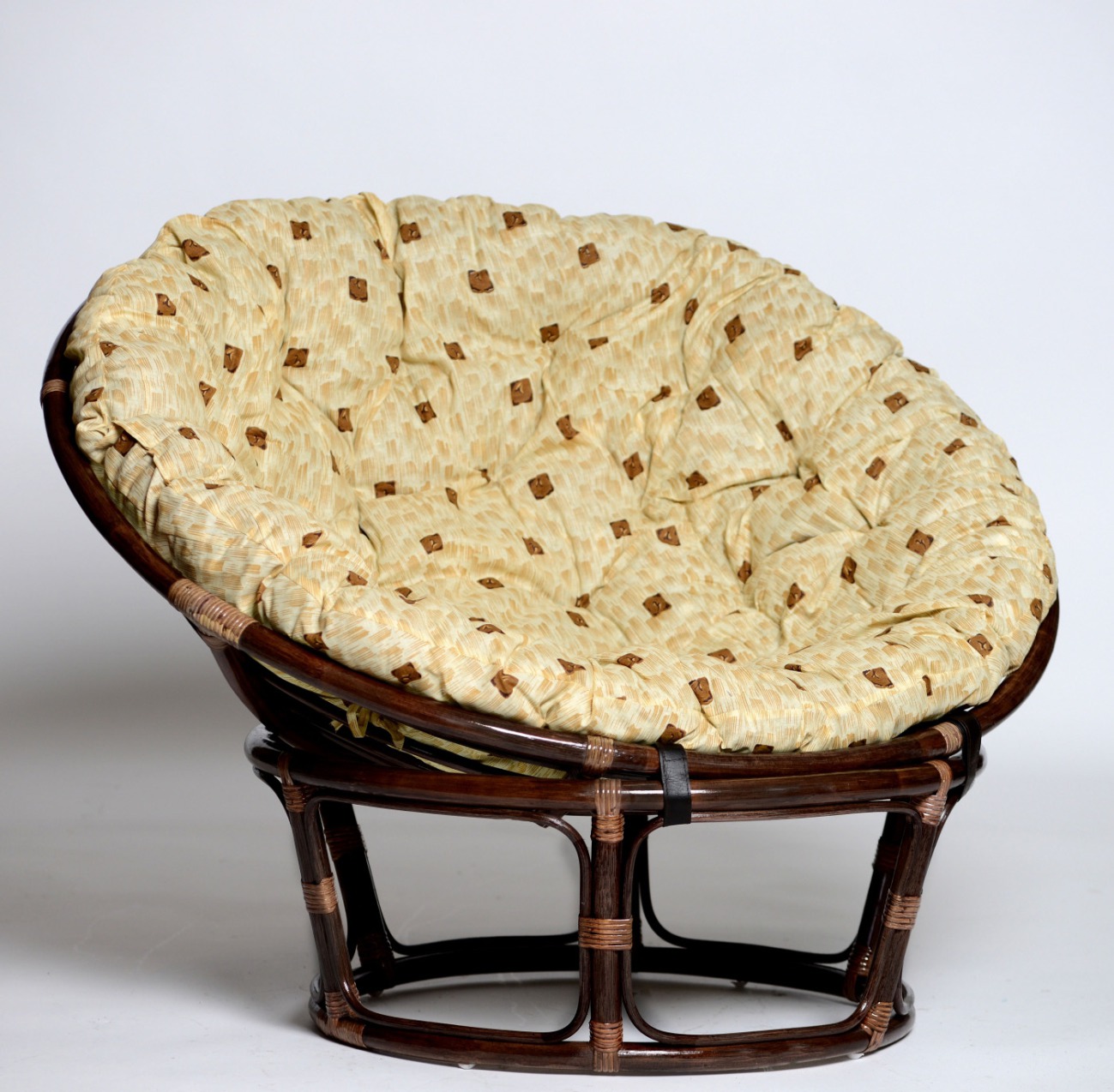 Кресло из натурального ротанга ПАПАСАН 110 см шоколад (Цвет подушки: карамель)